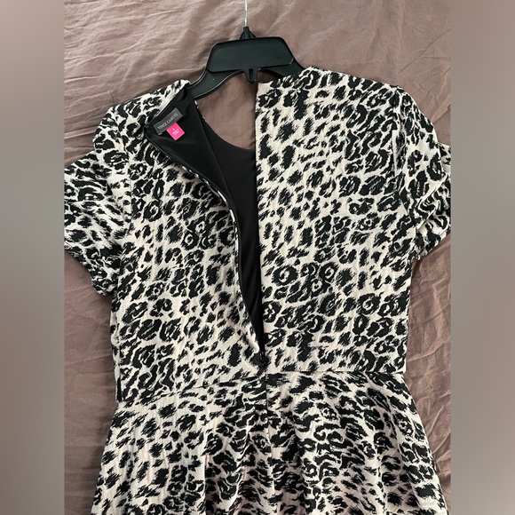 Vince Camuto Asymmetrical Top - Worn Only Once! - Picture 4 of 4